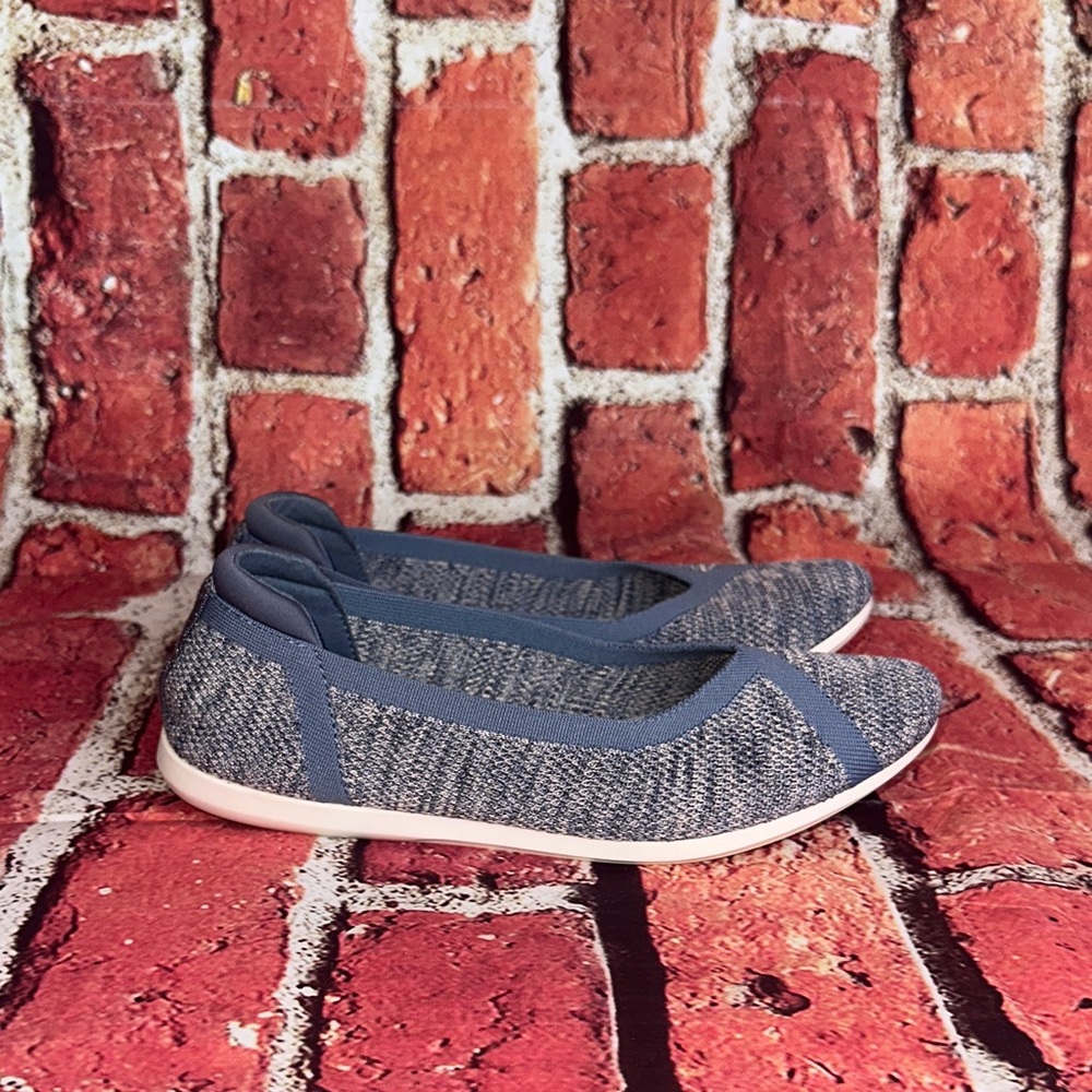 Clarks Women's Blue Knit Ballet Flats Size 8